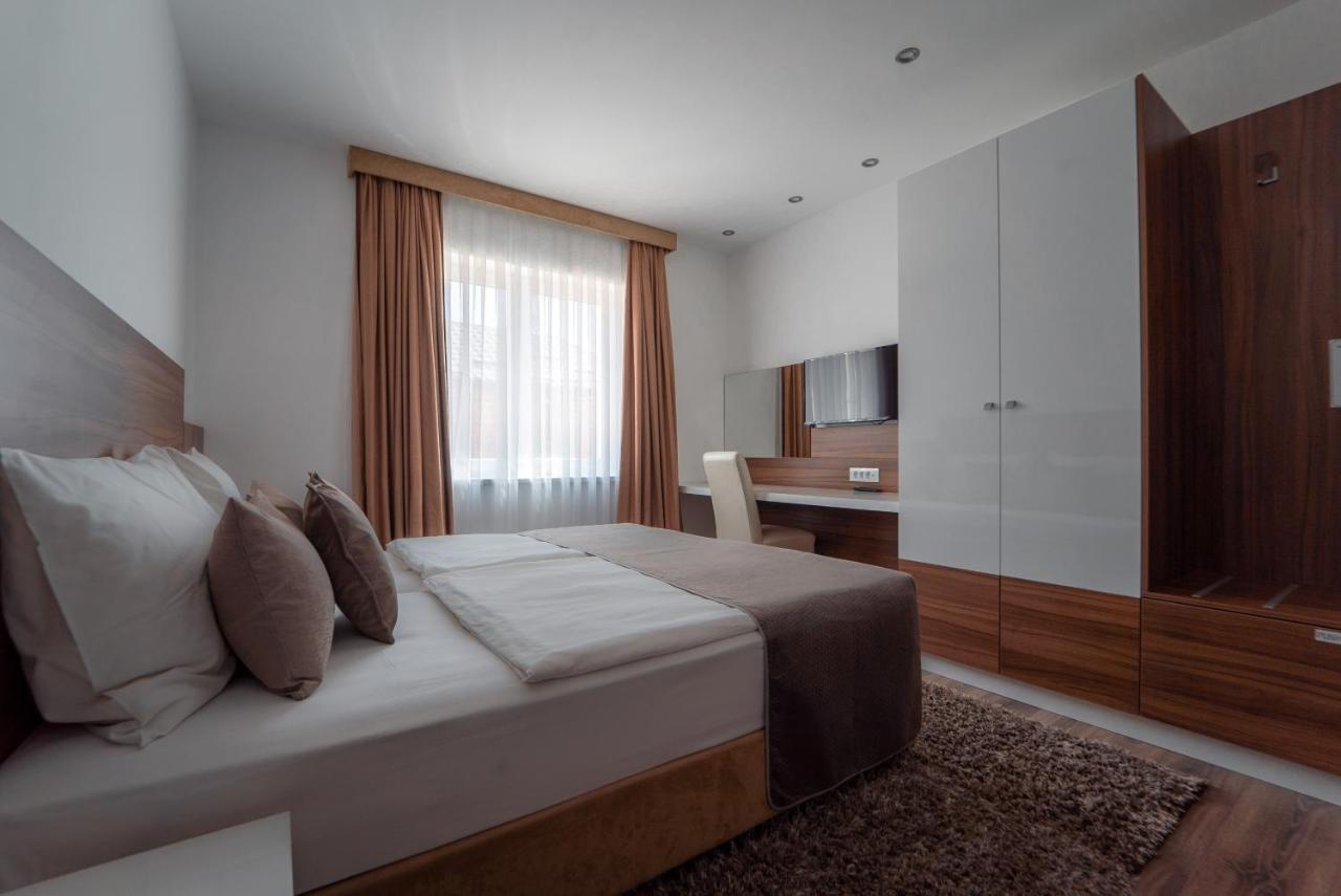 Hotel Mirjana & Rastoke Slunj Exterior photo